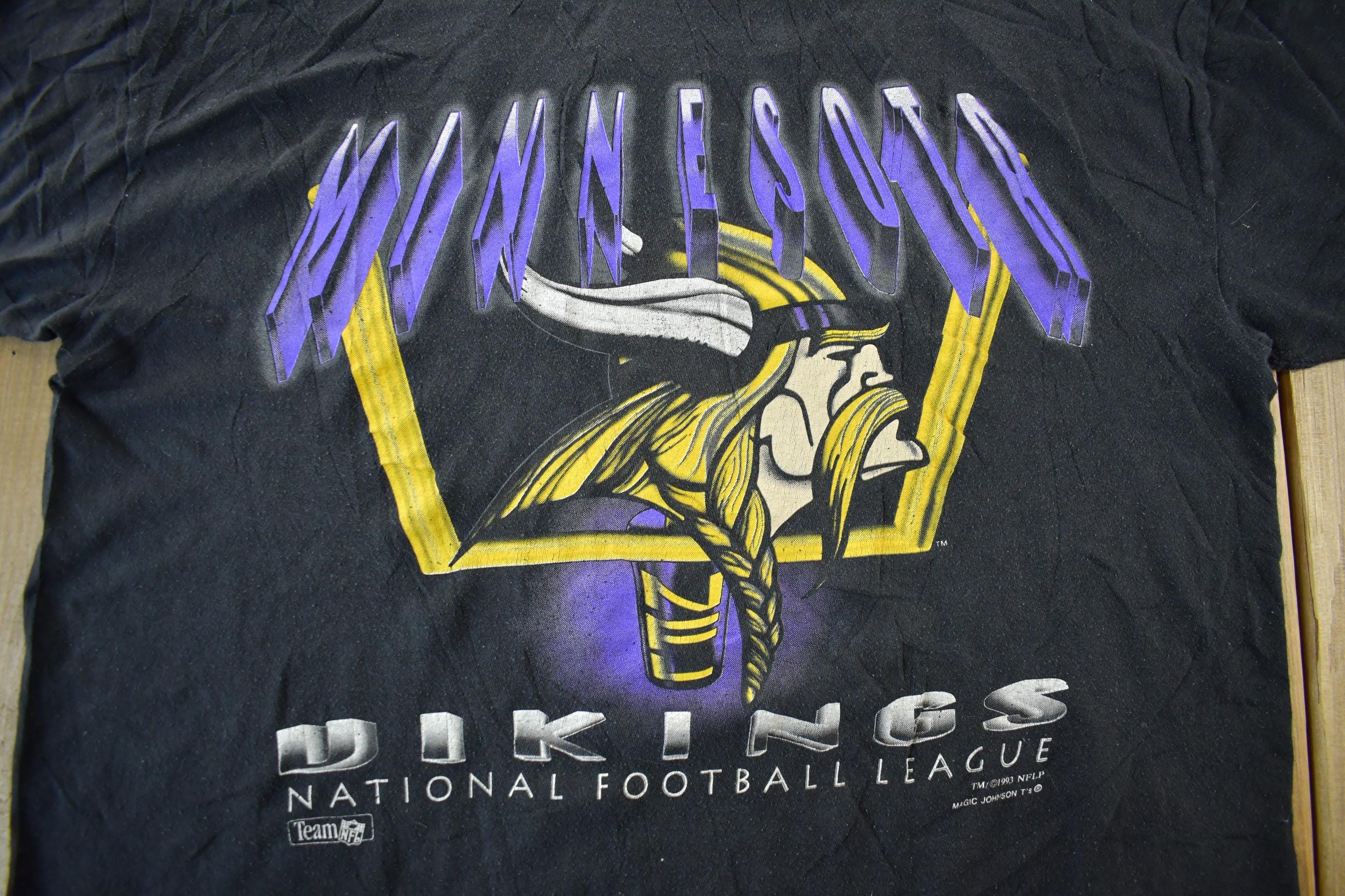 Vintage 1993 Minnesota Vikings NFL Graphic T-Shirt