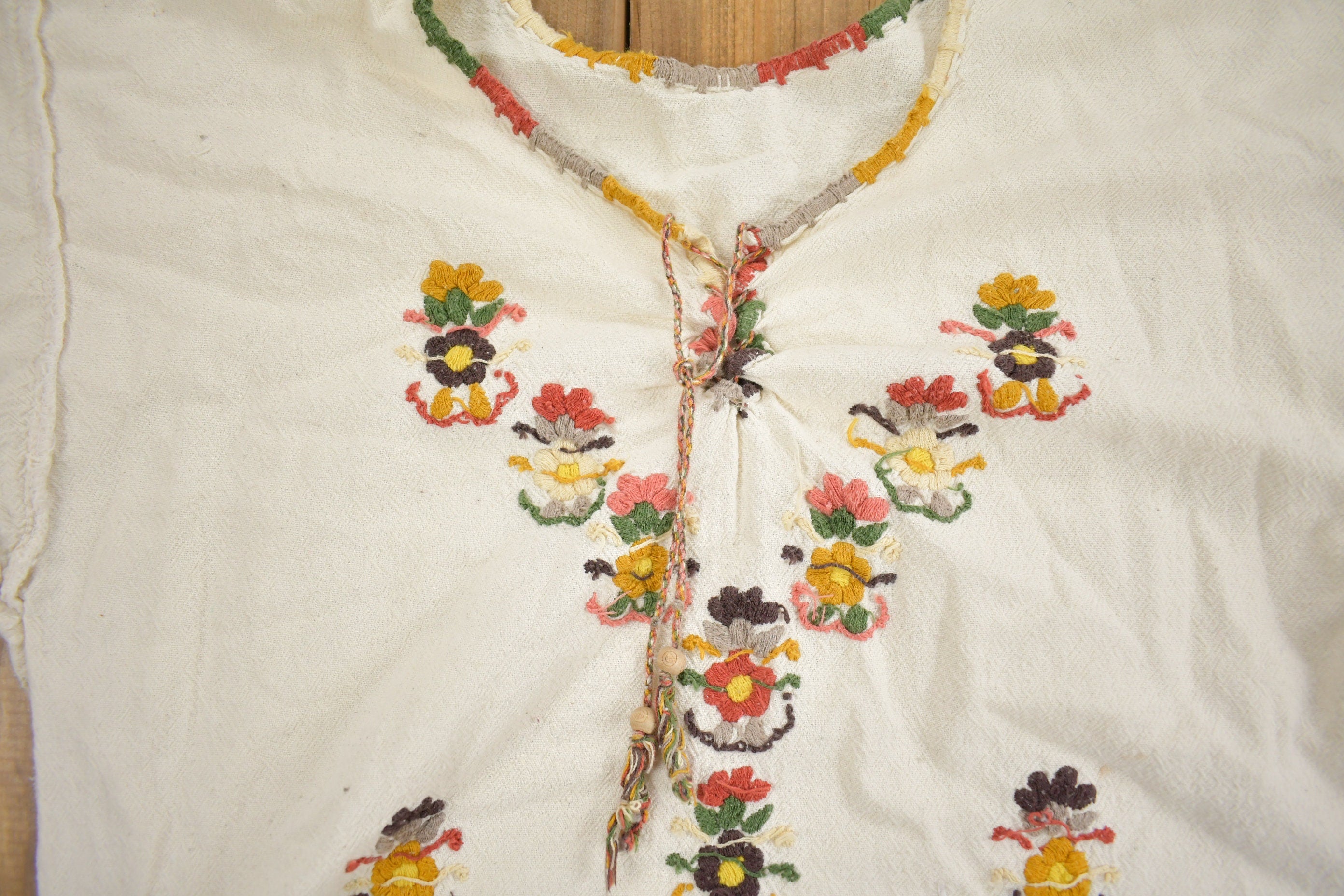 Vintage 1960s Embroidered Mexican Sun Dress Shirt