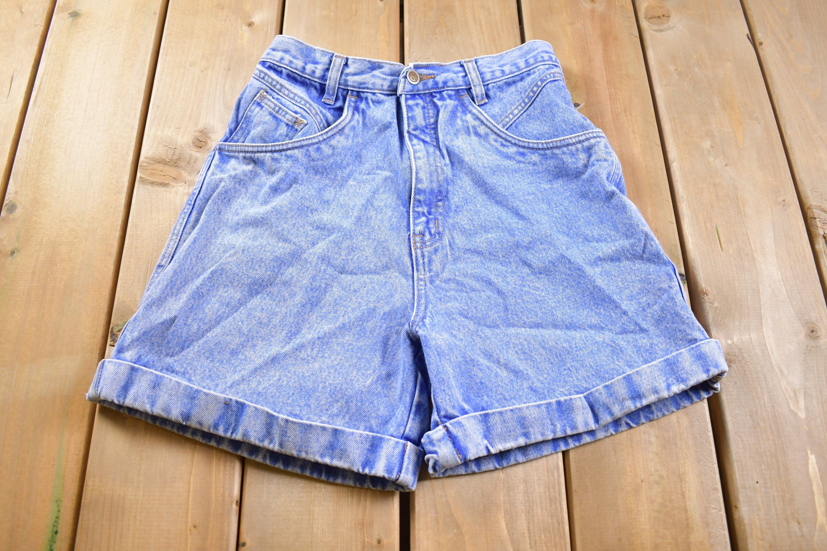 Vintage 1990s Bill Blass Jean Shorts Size 26 x 5