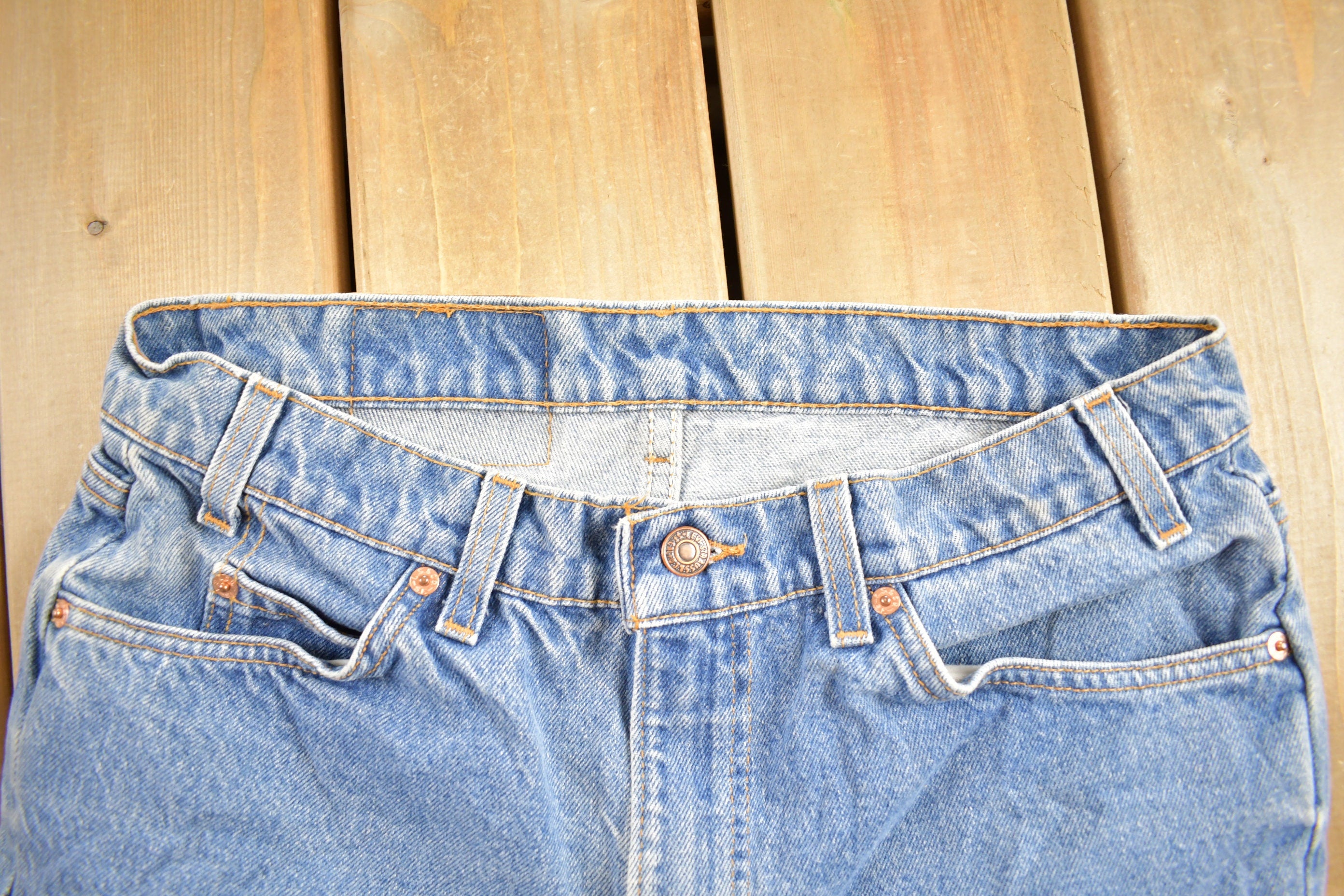 Vintage 1990s Levi's 505 Orange Tab Jeans Size 32 x 32