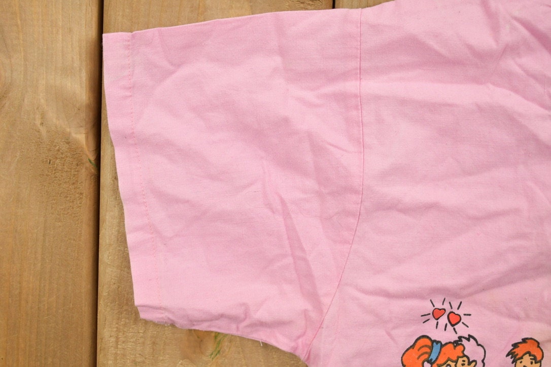 Vintage 1987 Pink "Cest La Vie!" Woman's Graphic Collared Shirt