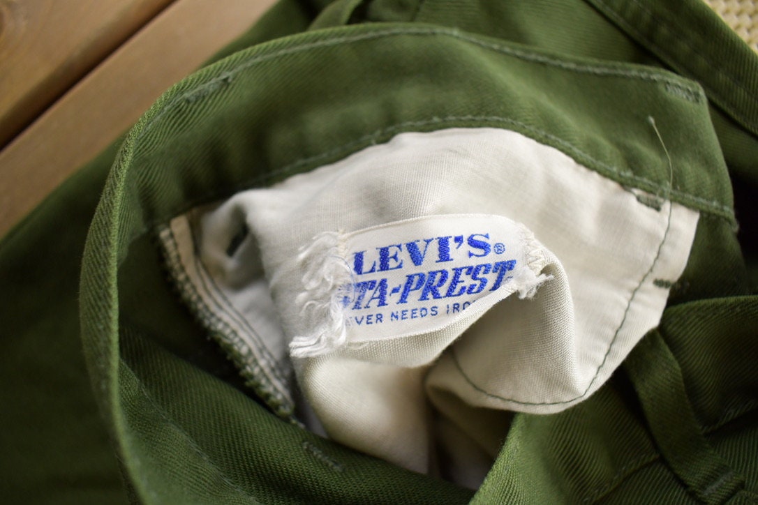 Vintage 1980s Levi's Green Pants Size 36x30