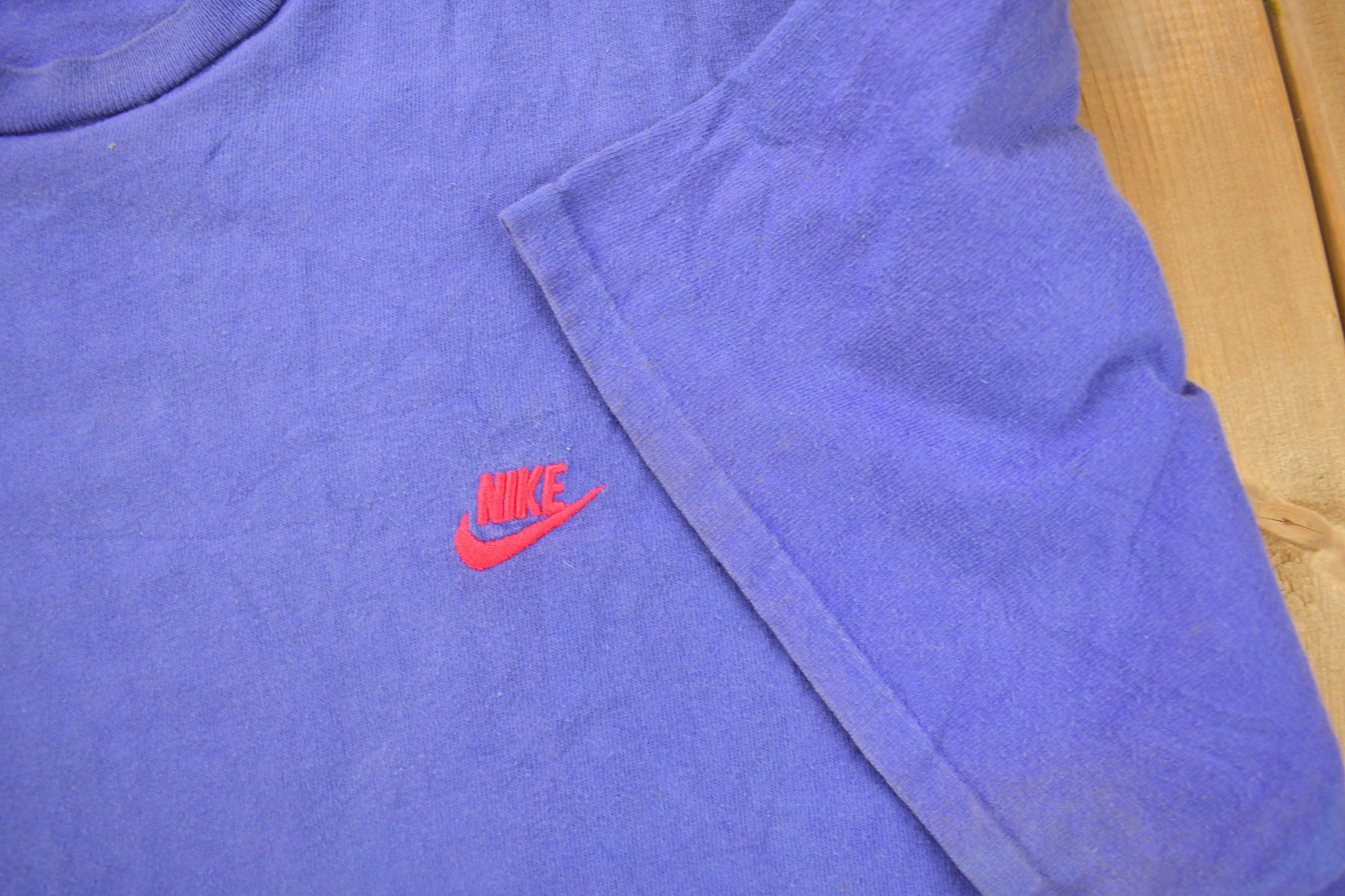 Vintage 1990s Nike Embroidered Grey Tag T-Shirt