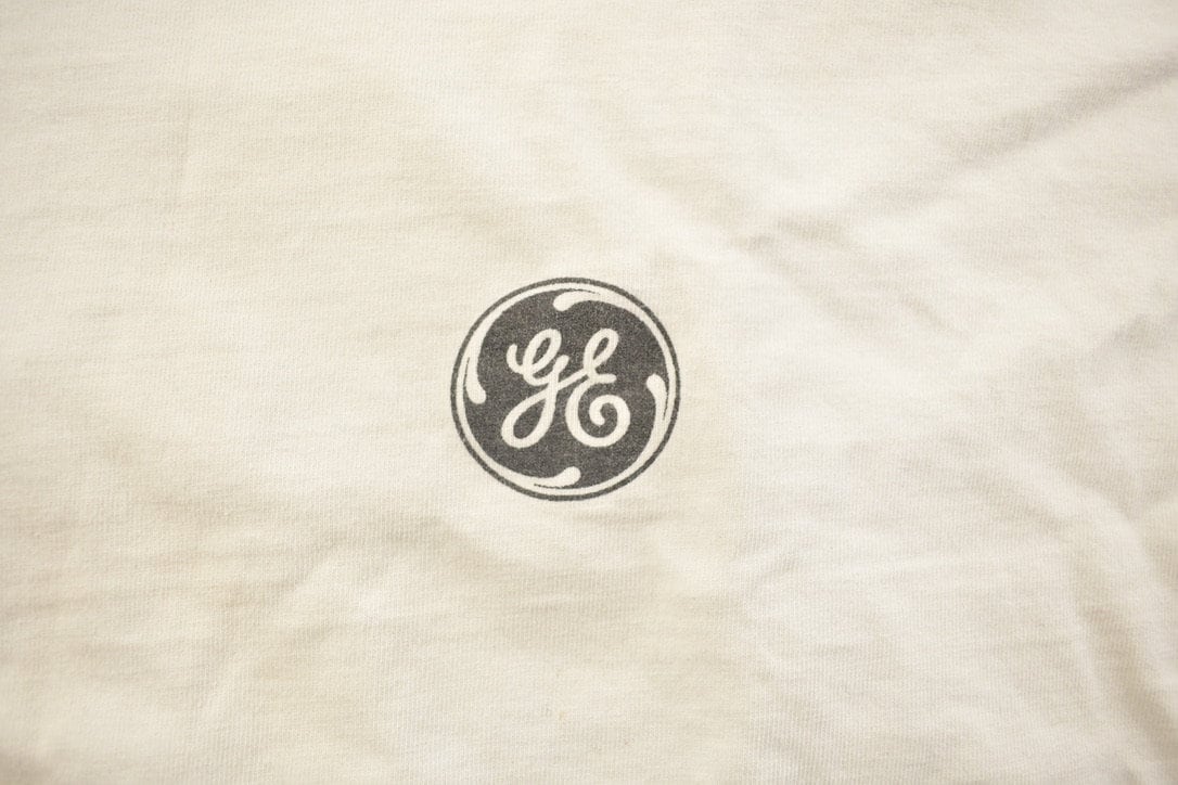 Vintage 1990s General Electric Metropolis Themed Graphic T Shirt