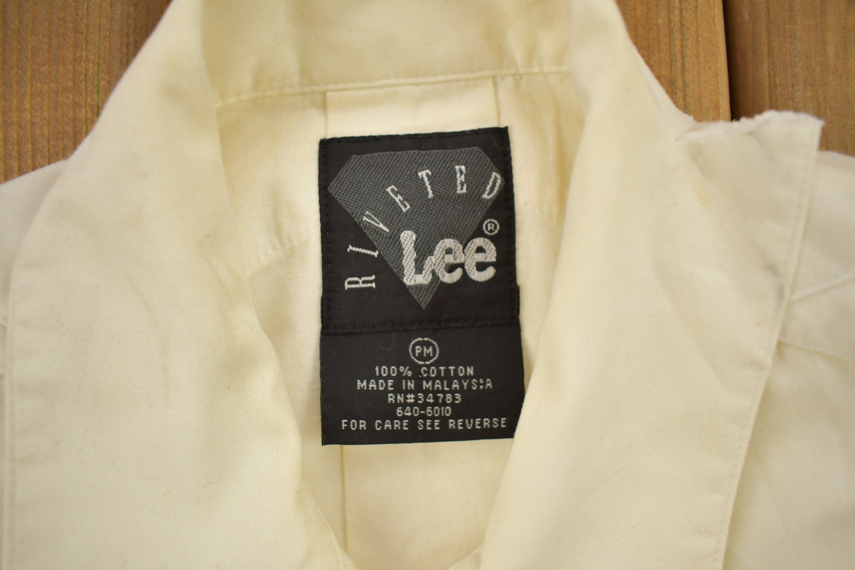 Vintage 1990s Lee Riveted Blank Button Up Shirt / 1990s Button Up / Vintage Flannel / Basic Button Up / Vintage Dress Shirt