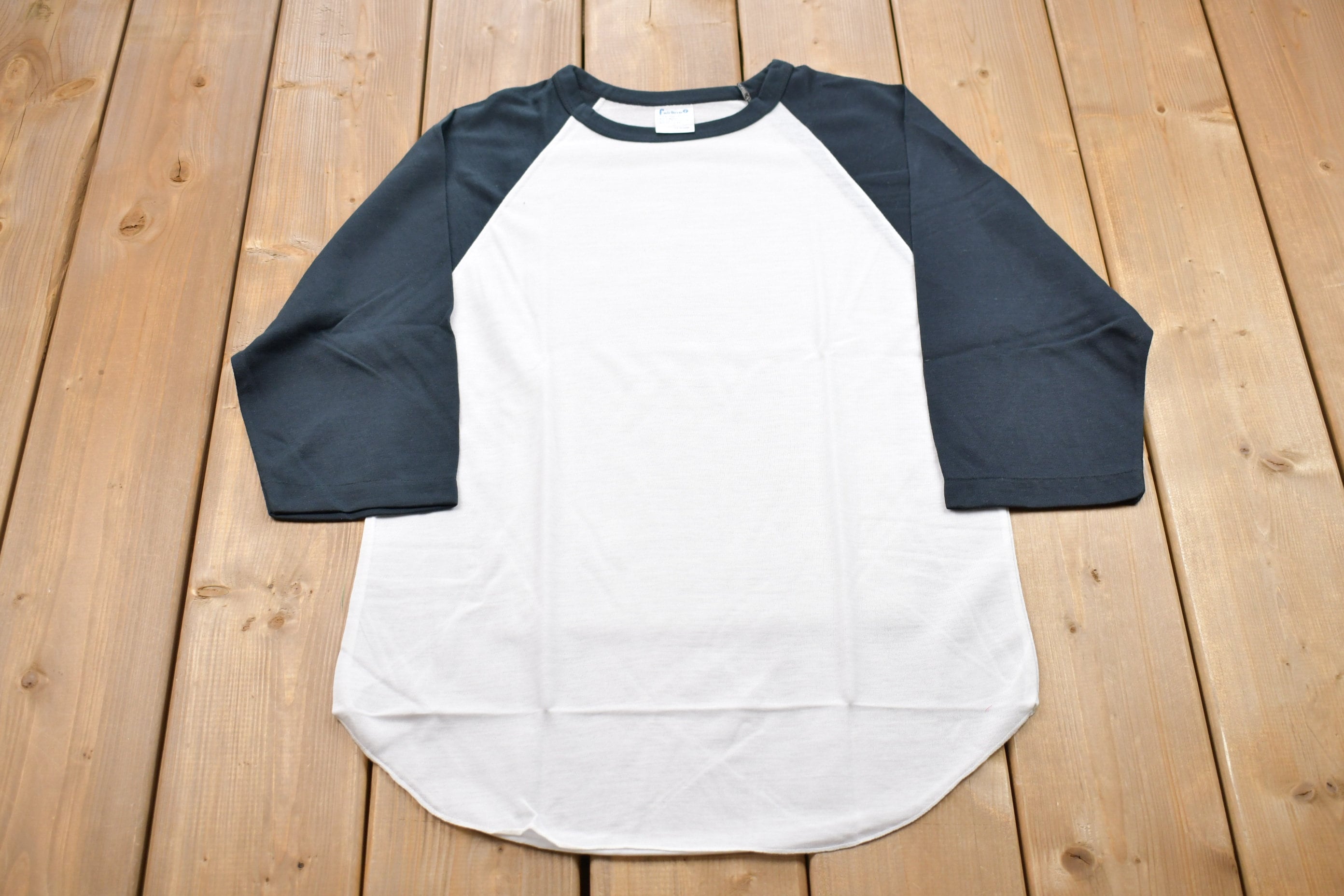 Vintage 1970s Raglan Color Block 3 Quarter Sleeve T-Shirt