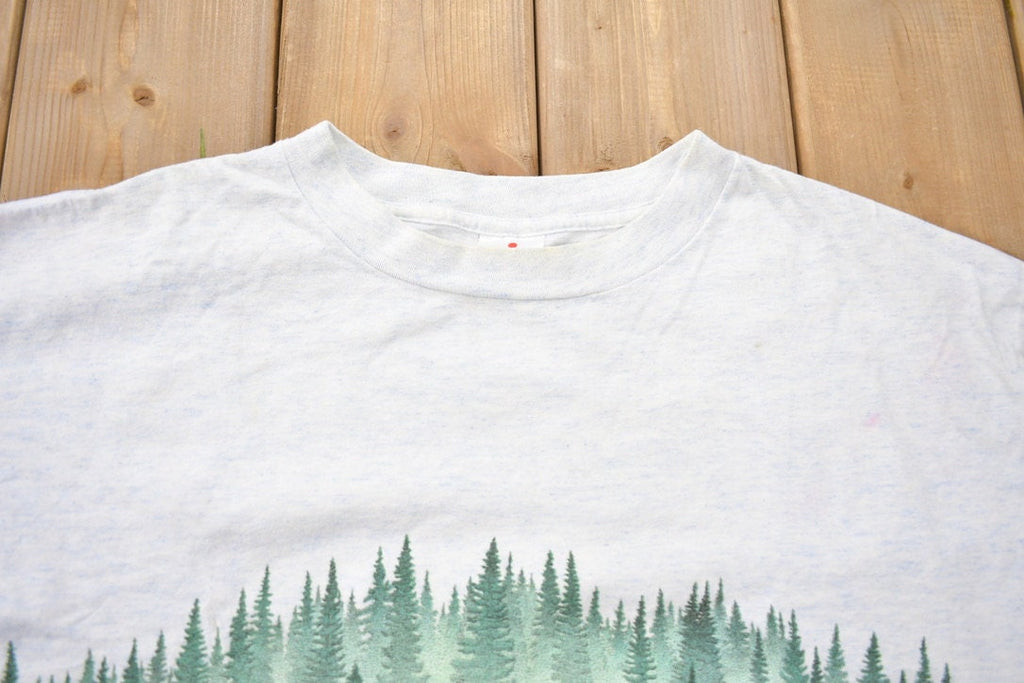 Vintage 1990s Forrest Raccons Black Bears Graphic T-Shirt
