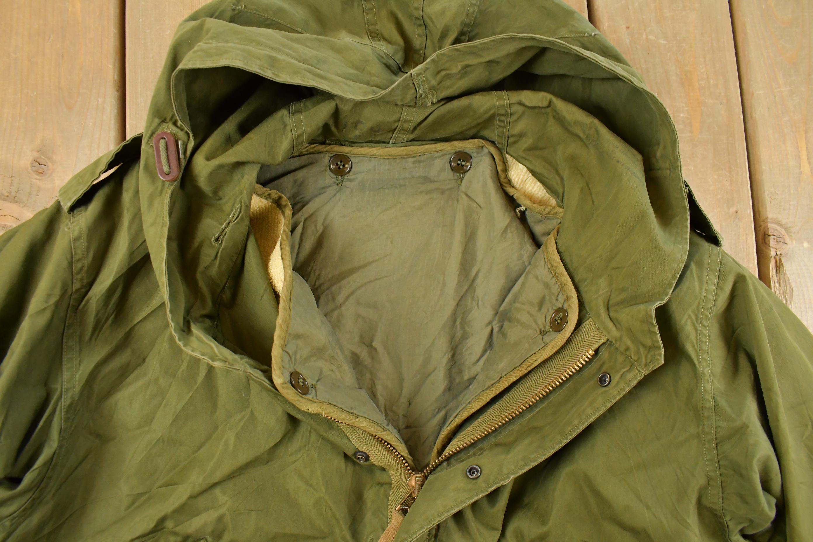 Vintage 1983 Military Hooded Parka Jacket Men's Large