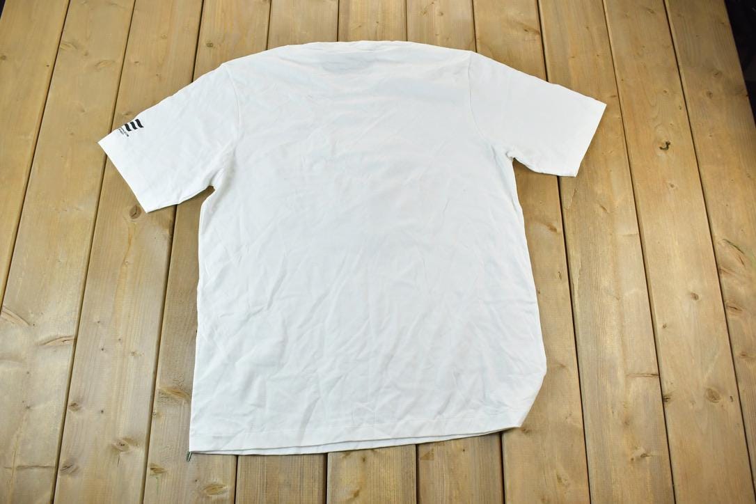 Vintage 1990s Galapagos Nomada Single Stitch Graphic Print T-Shirt