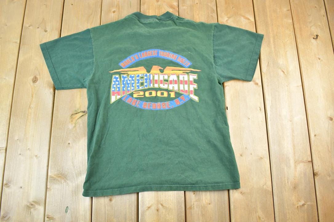 Vintage 2001 Youth Americade Souvenir Single Stitch Graphic Print T-Shirt Made In USA