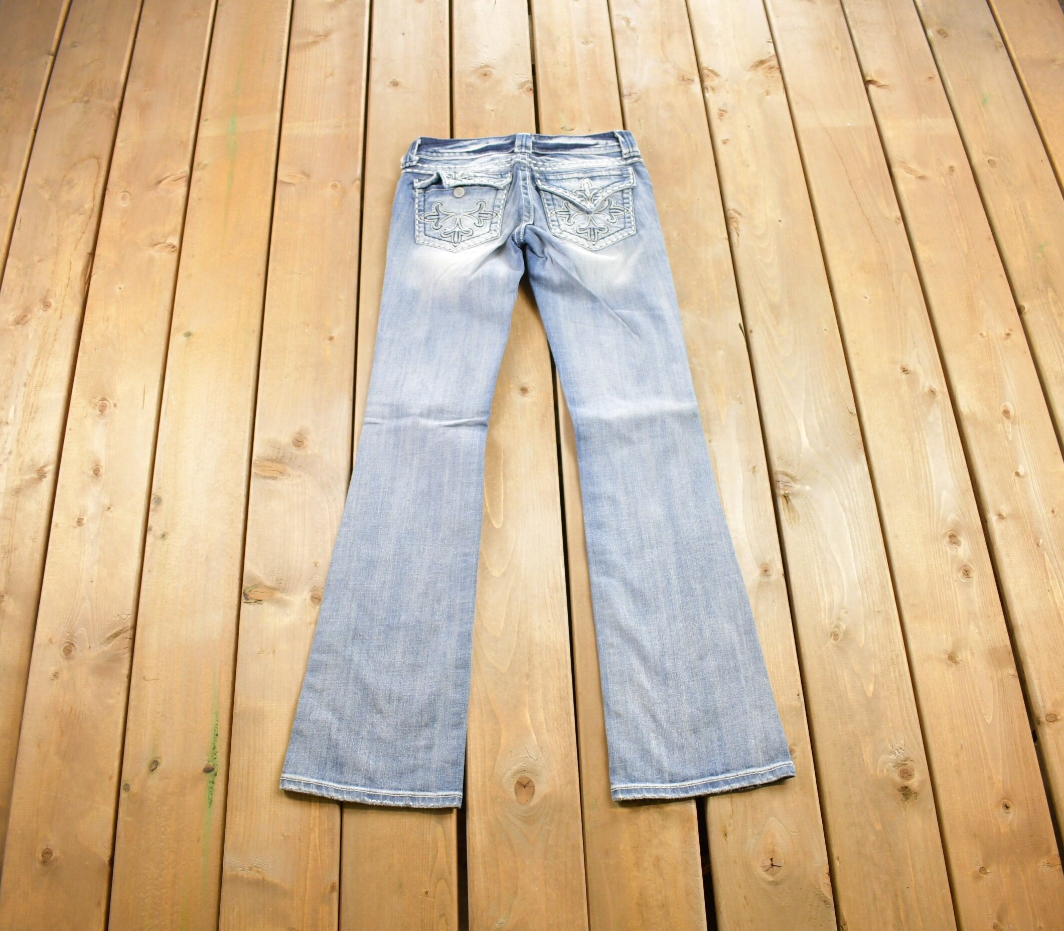 Vintage Y2K Miss Me Bedazzled Low Rise Jeans Size 26x32