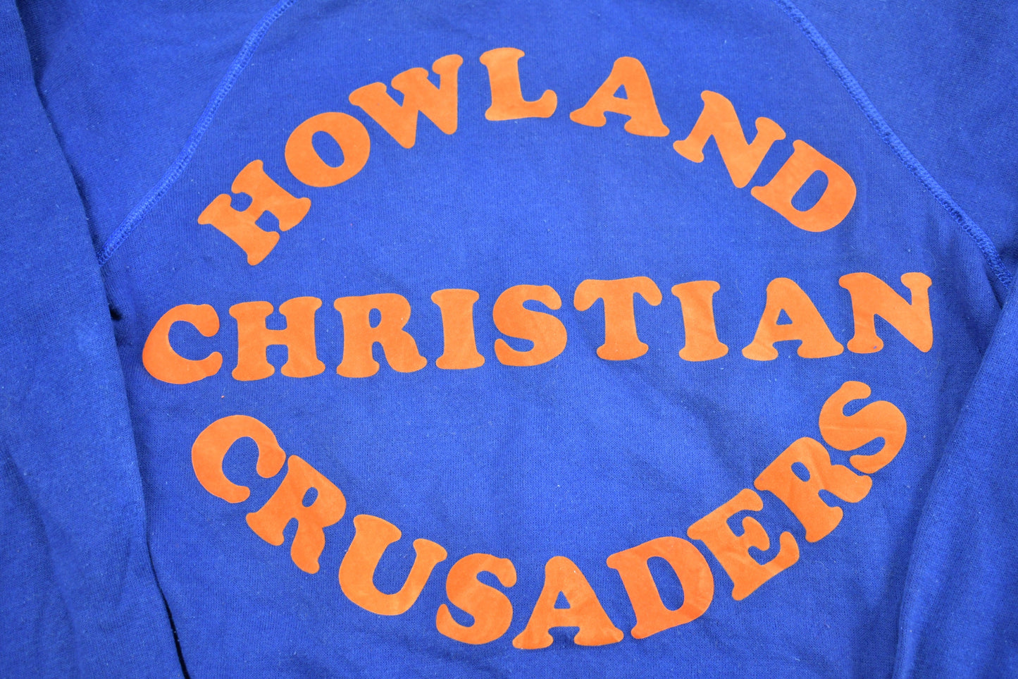 Vintage 1980s Howland Christian Crusaders Crewneck Sweatshirt / 80s Crewneck / Made In USA / Essential / Streetwear / 90s / Raglan