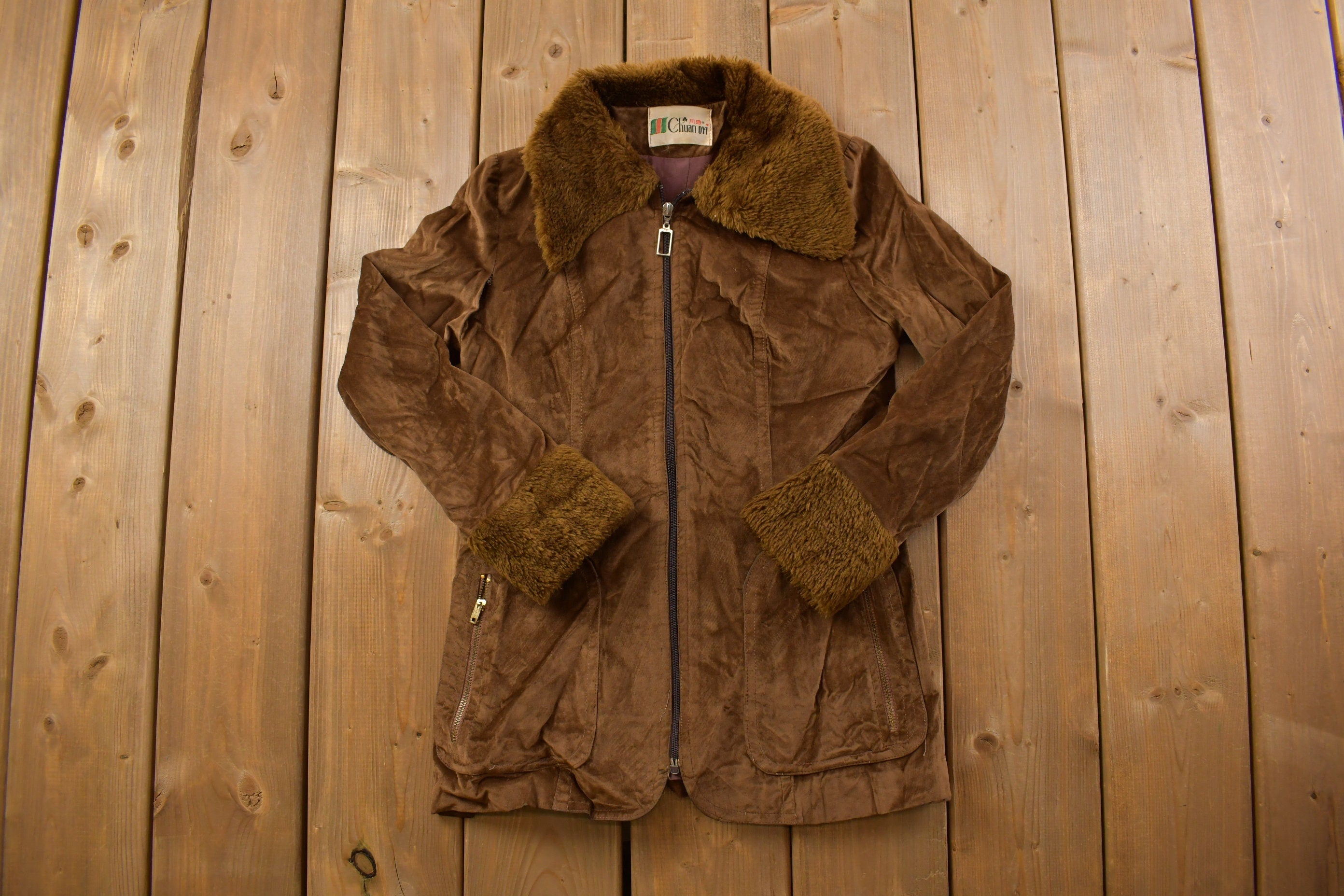 Vintage 1970s Chuan DYI Fur Collar Zip Up Jacket