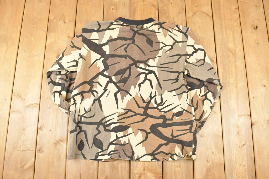 Vintage 1990s Predator AOP Cracked Camo Graphic Print Crewneck Shirt Mens L