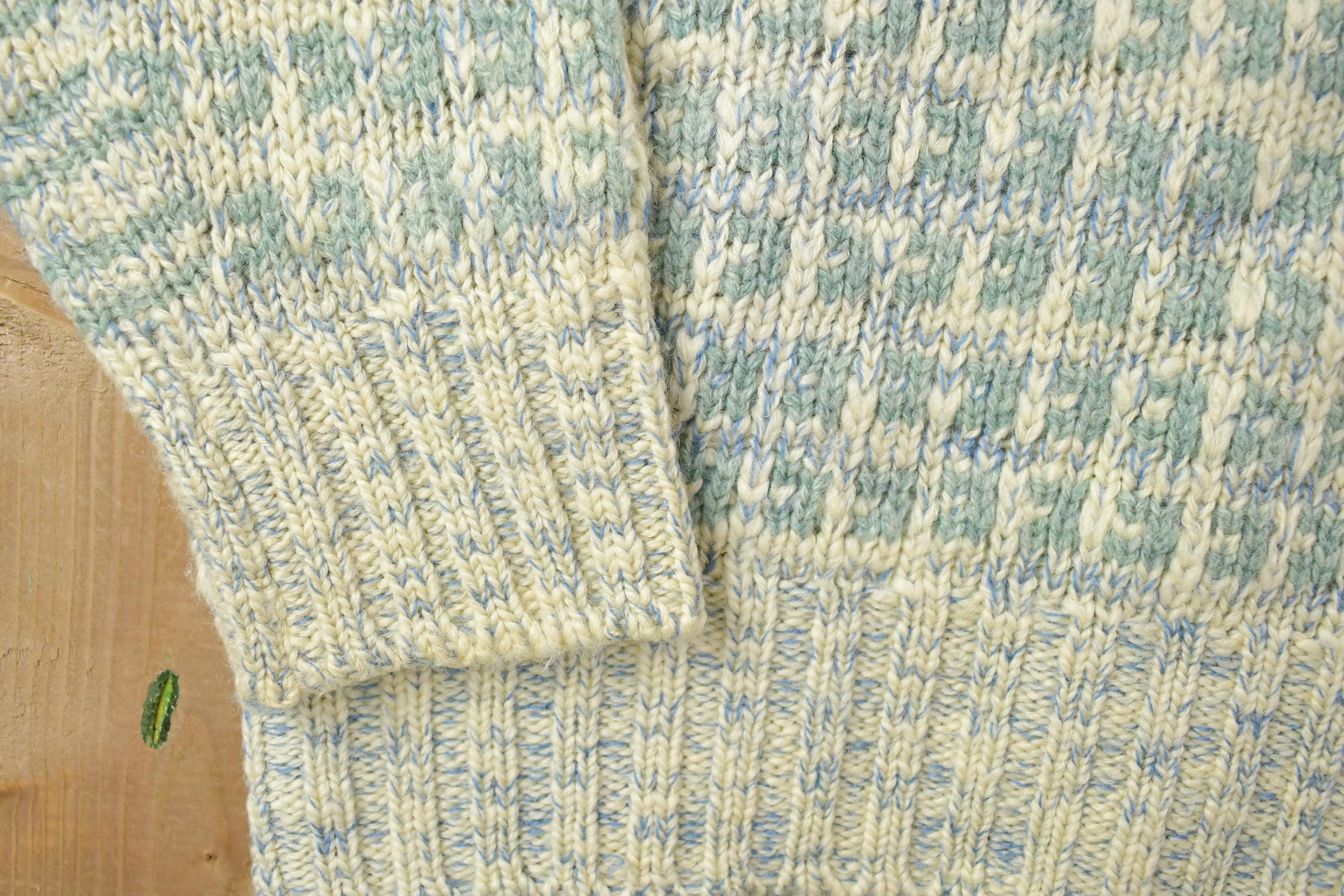 Vintage 1990s Saks Fifth Avenue 100% Wool Knit Sweater