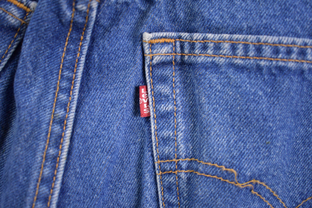 Vintage 1990s Levi 505 Red Tab Jeans Size 32 x 32