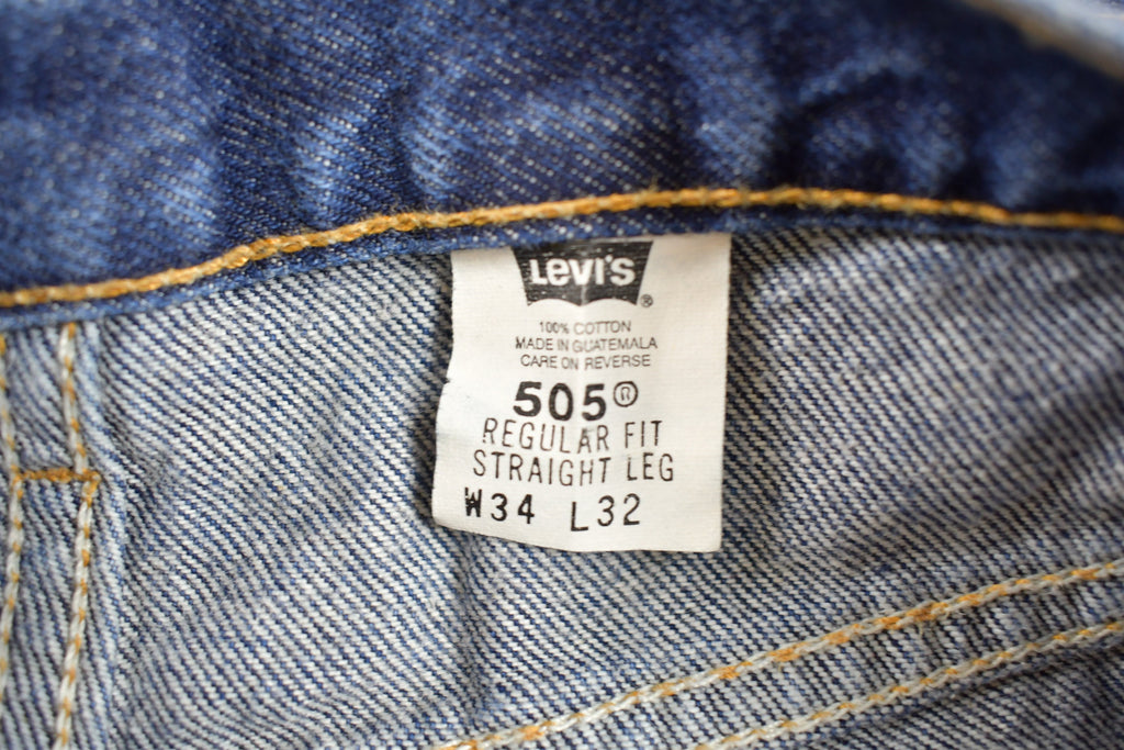 Vintage 1990s Levi's 505 Red Tab Jeans Size 34 x 31.5