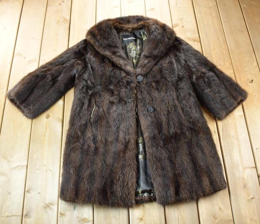 Vintage 1950s Mid Length Brown Mink Fur Coat Made In USA