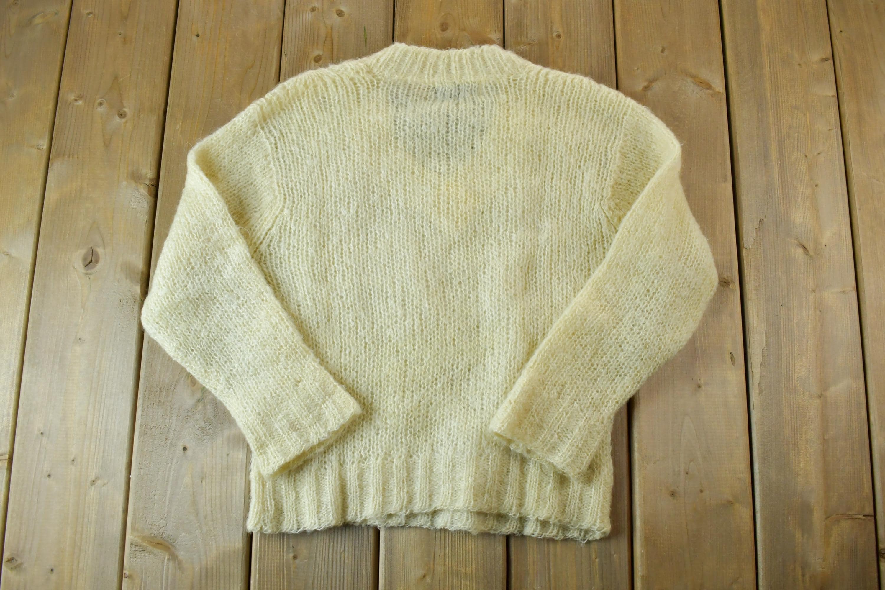 Vintage 1990s Mont Blanc hand Loomed Knit US Olympic Teams Sweater V neck Sweater