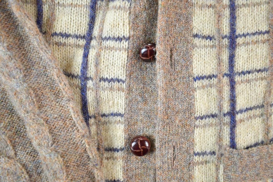 Vintage 1980s Alan Flusser 100% Wool Plaid Knit Perfect Mild Distress Cardigan Sweater Made In USA