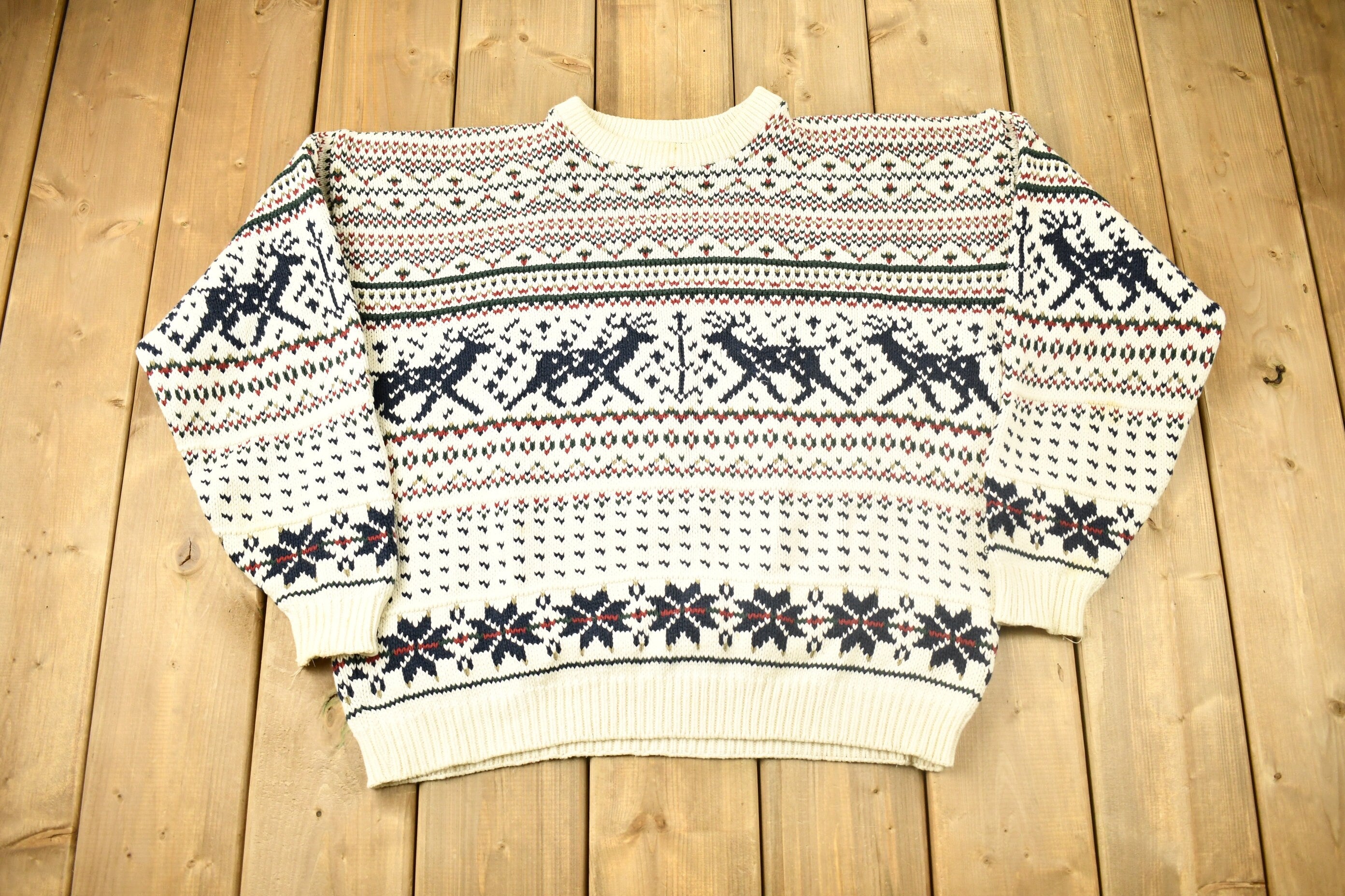 Vintage 1990s Landscape Reindeer Theme Knitted Crewneck Sweater