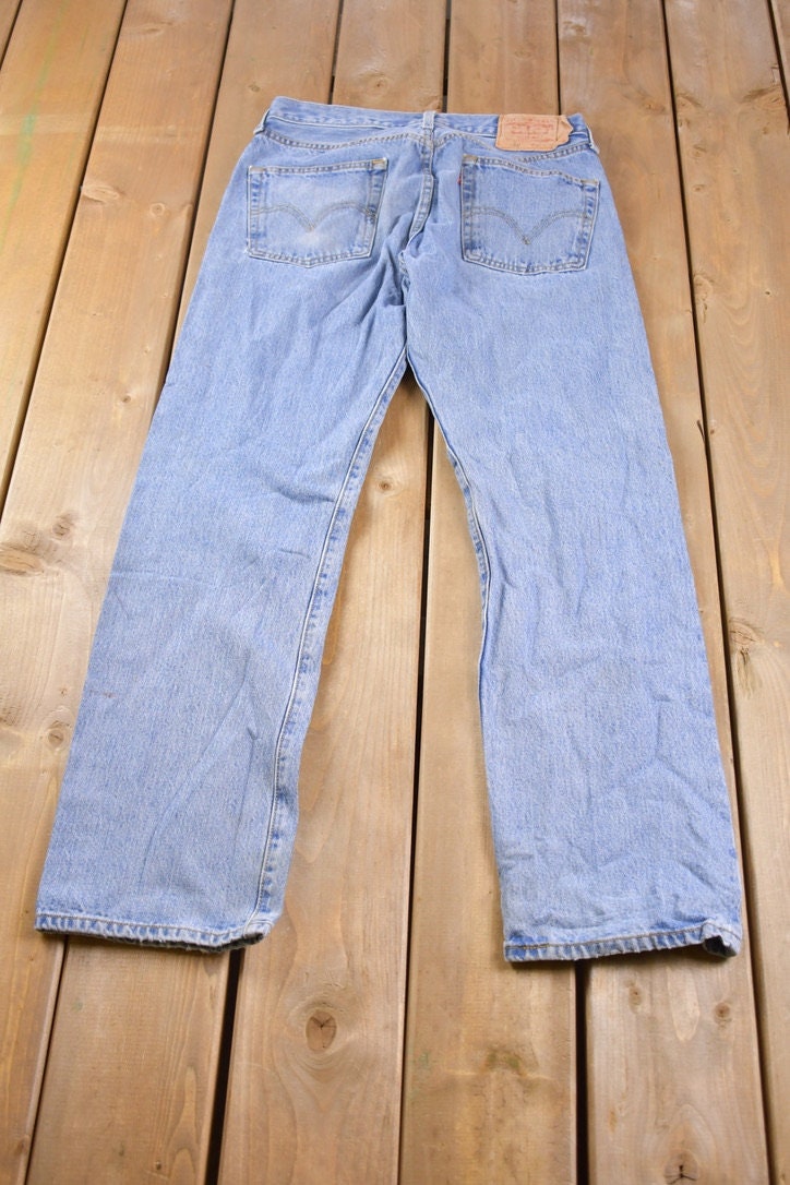 Vintage 1990s Levi 501 Red Tab Jeans Size 31 x 31