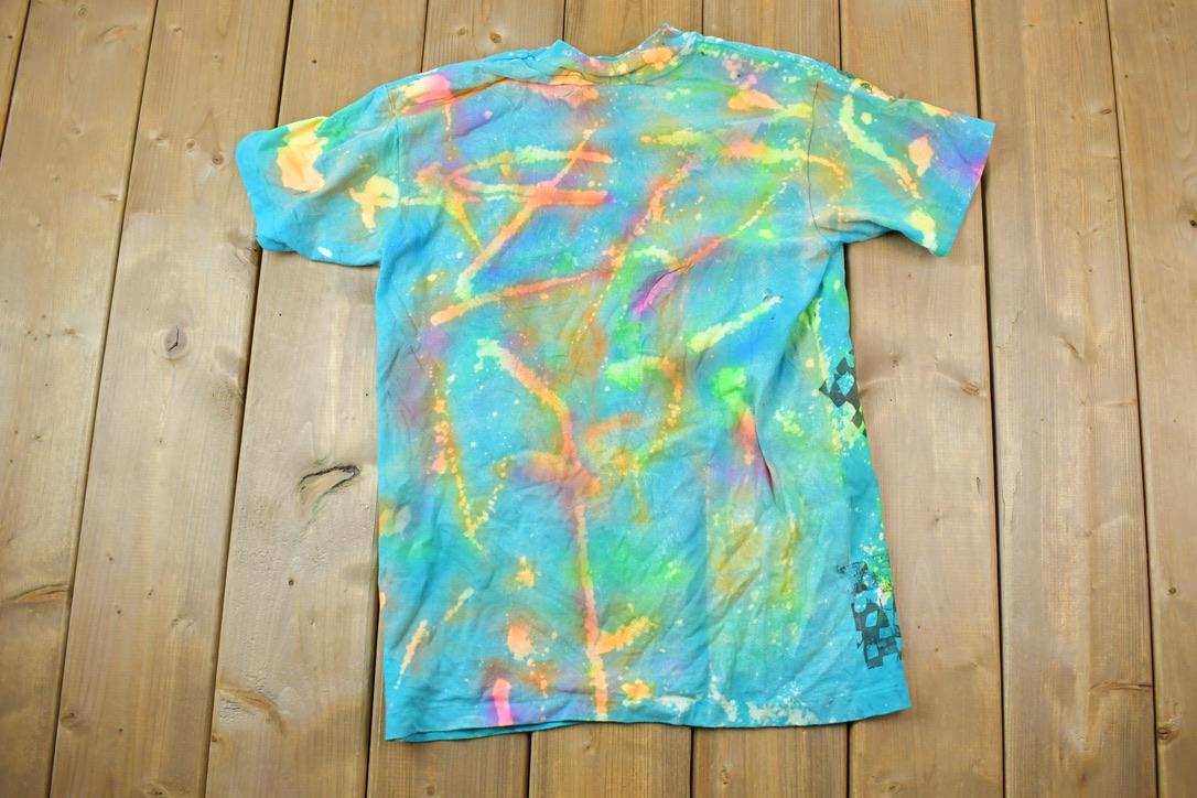 Vintage 1990s Hand Painted Crane Bird Graphic T-Shirt