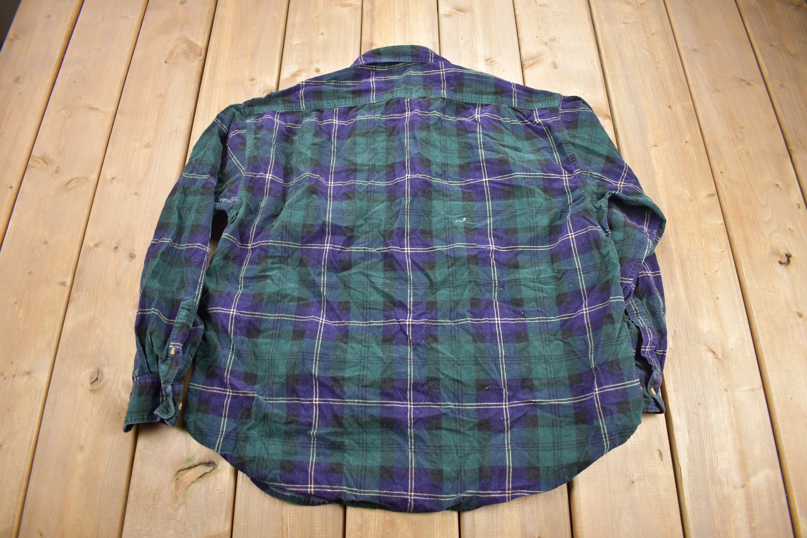 Vintage 1990s Disney Store Tigger Plaid Flannel Button Up Shirt