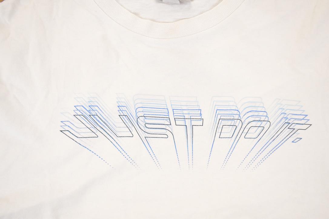 Vintage Y2K Nike Graphic Print Souvenir Sportswear T-Shirt Men's L