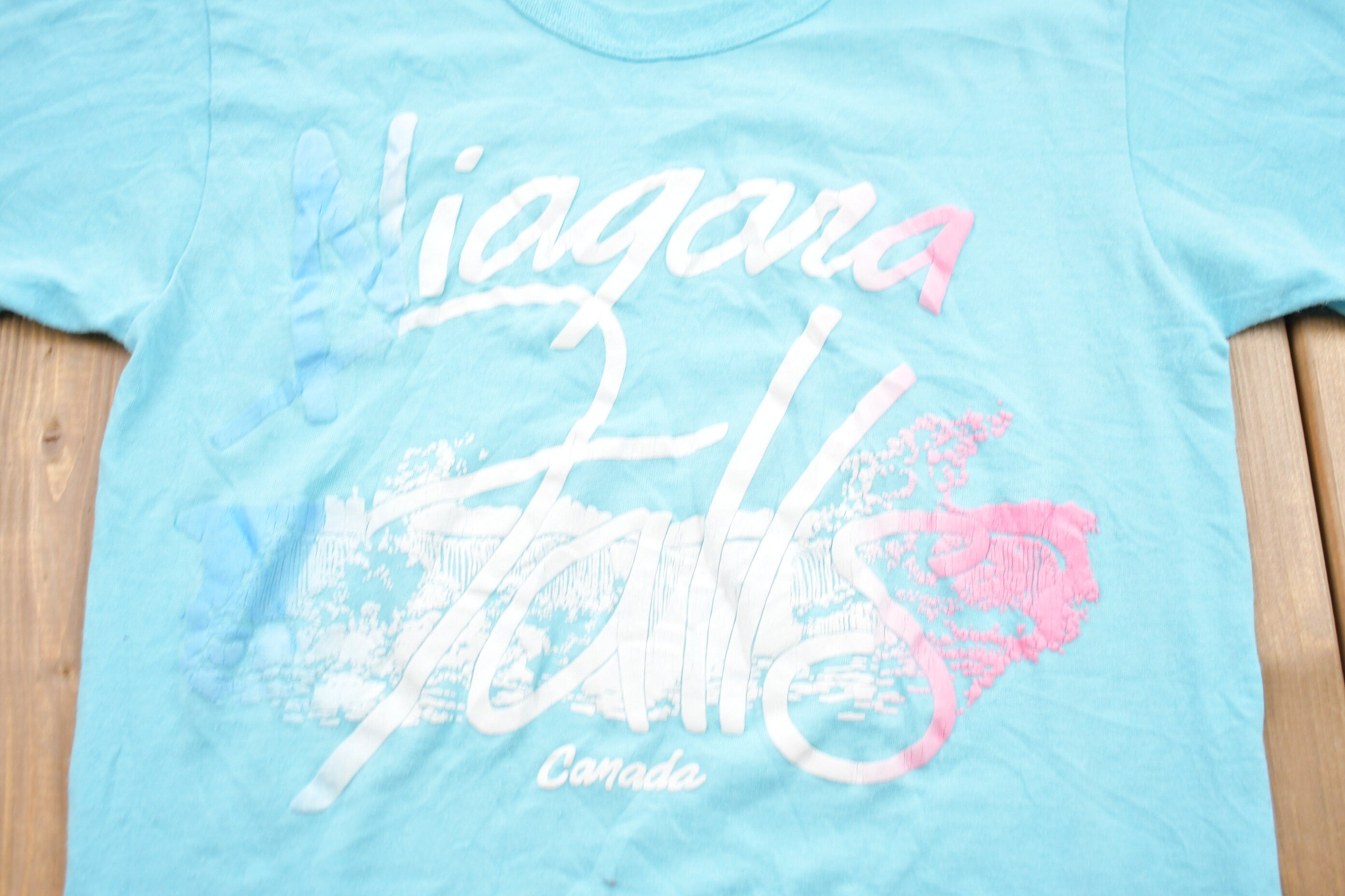 Vintage 1980s Niagara Falls Canada Graphic T-Shirt