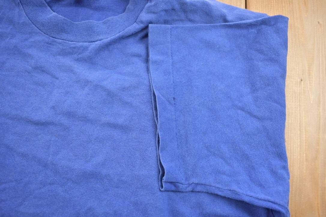 Vintage 1990s Blank Blue Fruit Of the Loom T-Shirt