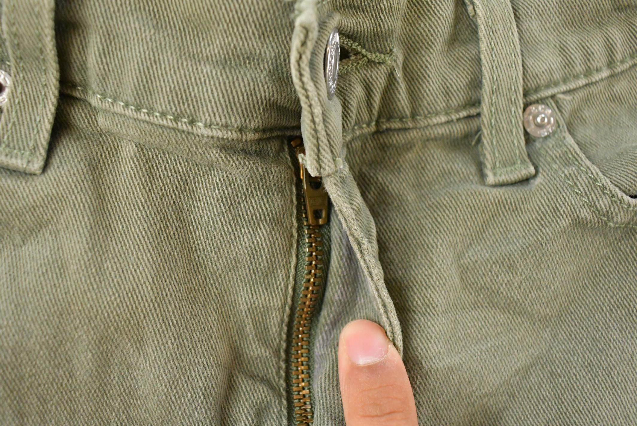 Vintage 1990s Levi's 512 Slim Tapered Denim Jeans Women's 28 x 29 / 90s Levi's / Distressed Sun Faded Jeans