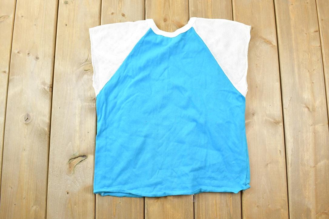 Vintage 1980s Wasaga Beach Mesh Sleeve Souvenir Tank Top