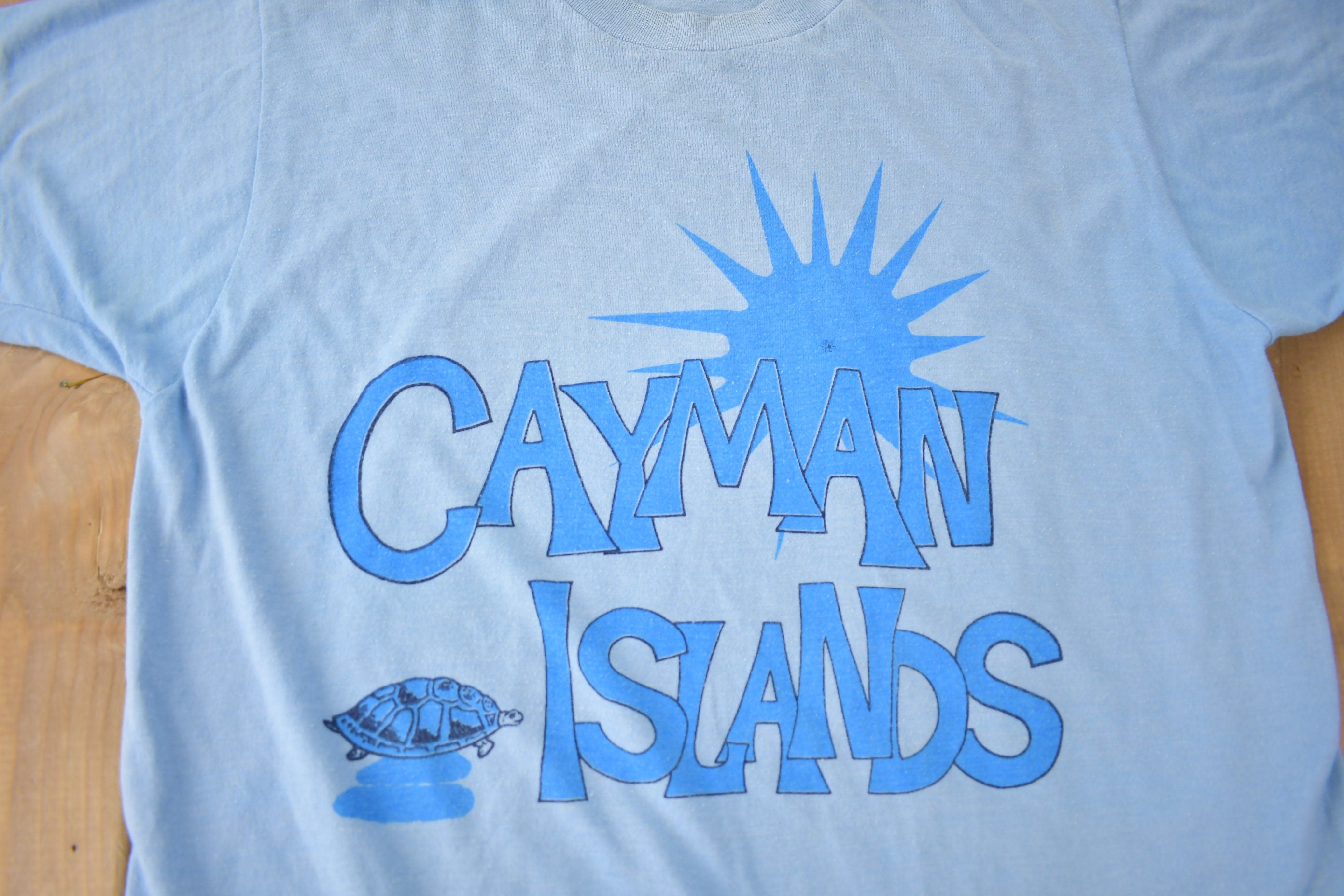 Vintage 1980s Cayman Islands Souvenir Travel T Shirt Made In USA