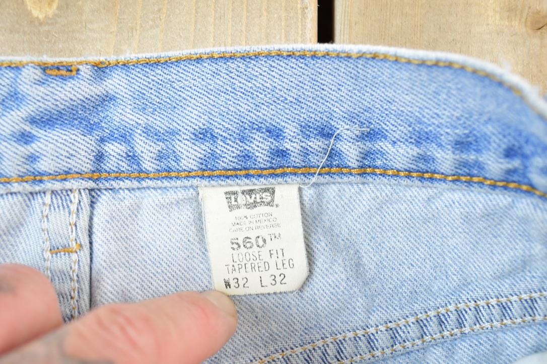 Vintage 1970s Levi Strauss Red Tab 560 Denim Jeans Size 32 x 32