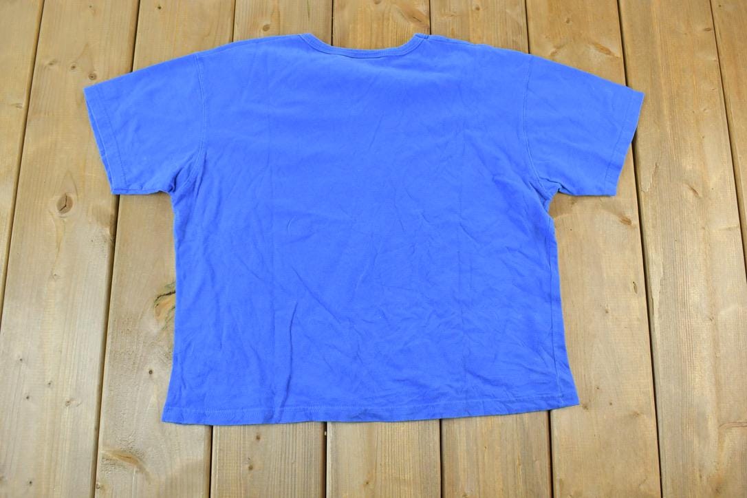 Vintage 2004 Cropped Red Sox MLB Graphic T-Shirt