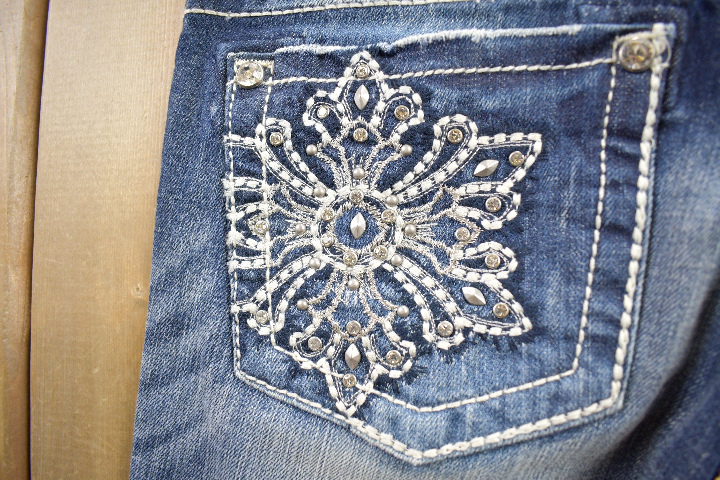Vintage Y2K Miss Me Bedazzled Low Rise Jeans Size 26x33