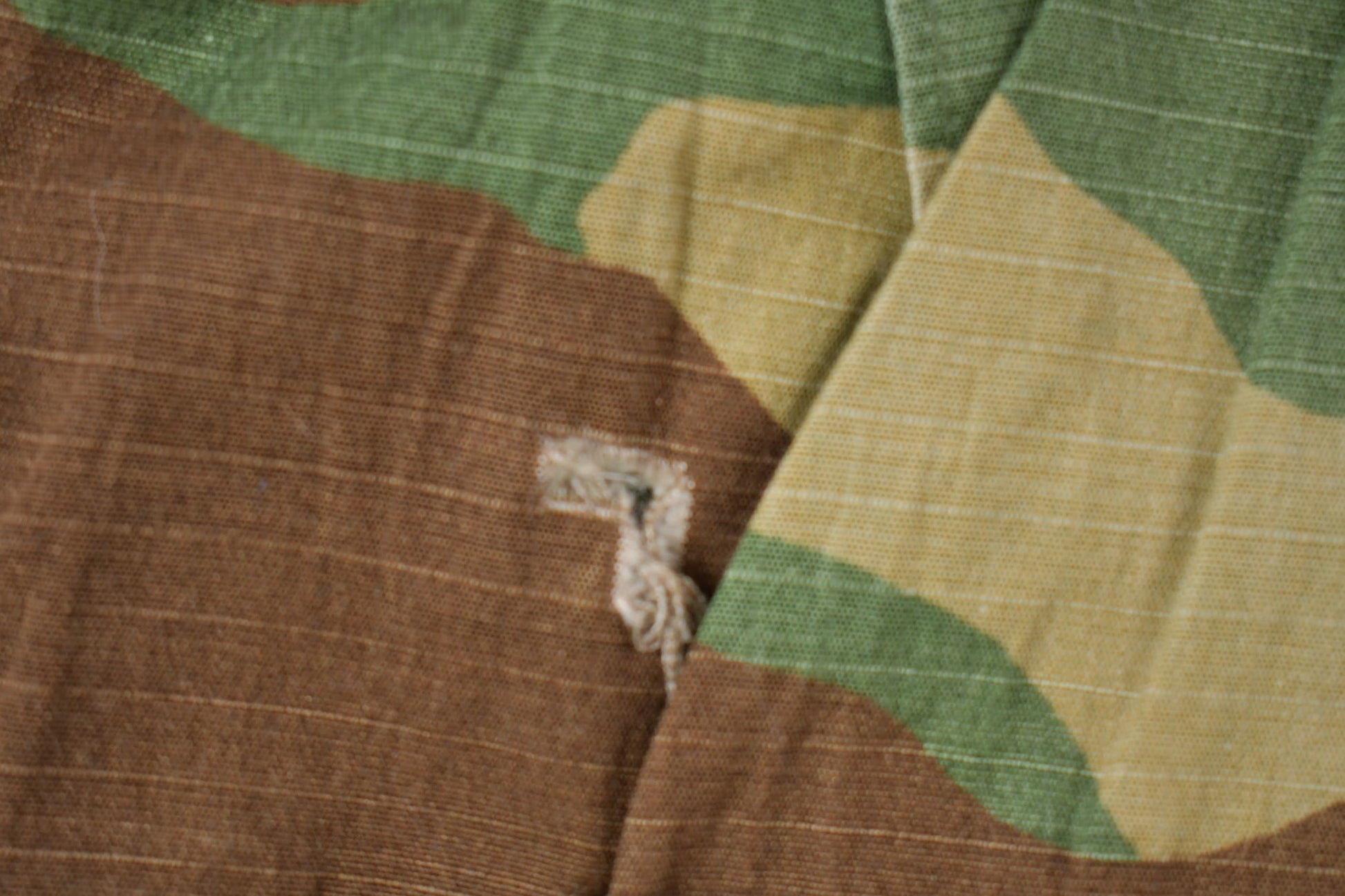 Vintage 1990s Army Camouflage Cargo Pants Size 32 x 30 / Streetwear / Army Pants / Military Pant's / Vintage Cargos / Made In