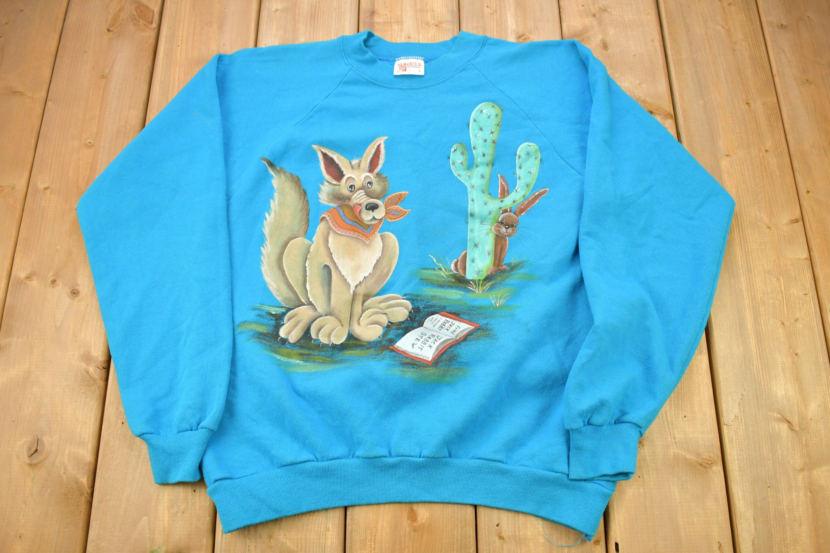 Vintage 1980s Coyote & Rabbit Theme Graphic Raglan Crewneck Sweater