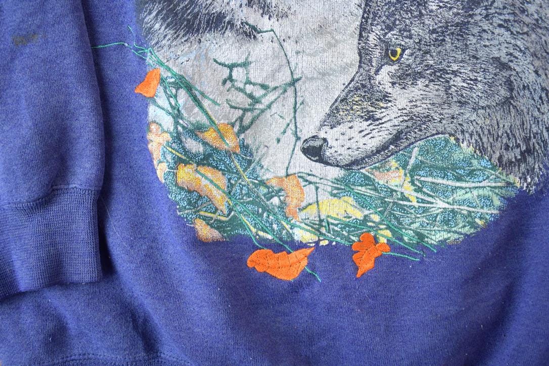Vintage 1990s 2 Wolf East West Casuals Crewneck / Souvenir / Vintage Sweatshirt / Outdoorsman / Wilderness Sweatshirt / Made In USA