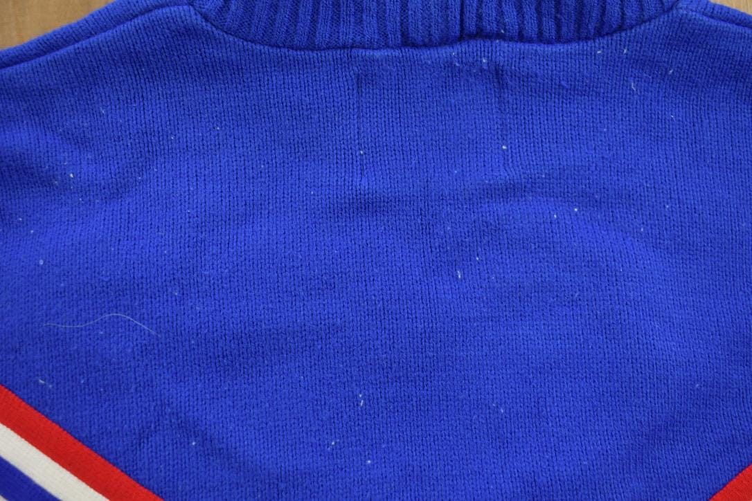 Vintage 1970s Vets Cheerleading Abstract Knitted Crewneck Sweater