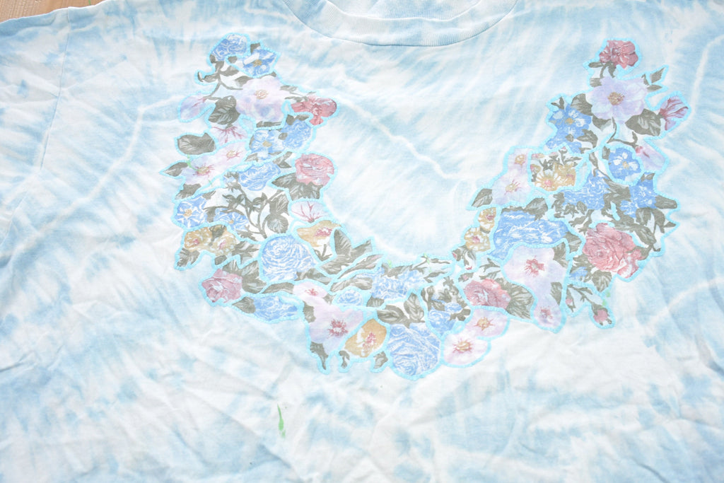 Vintage 1990s Newport Tie-Dye Wreath Graphic T-Shirt