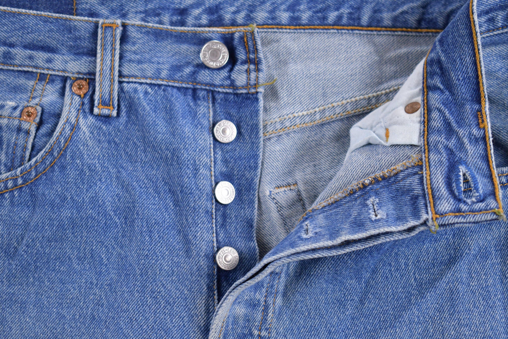 Vintage 1990s Levi's 501 Red Tab Jeans Size 31 x 36