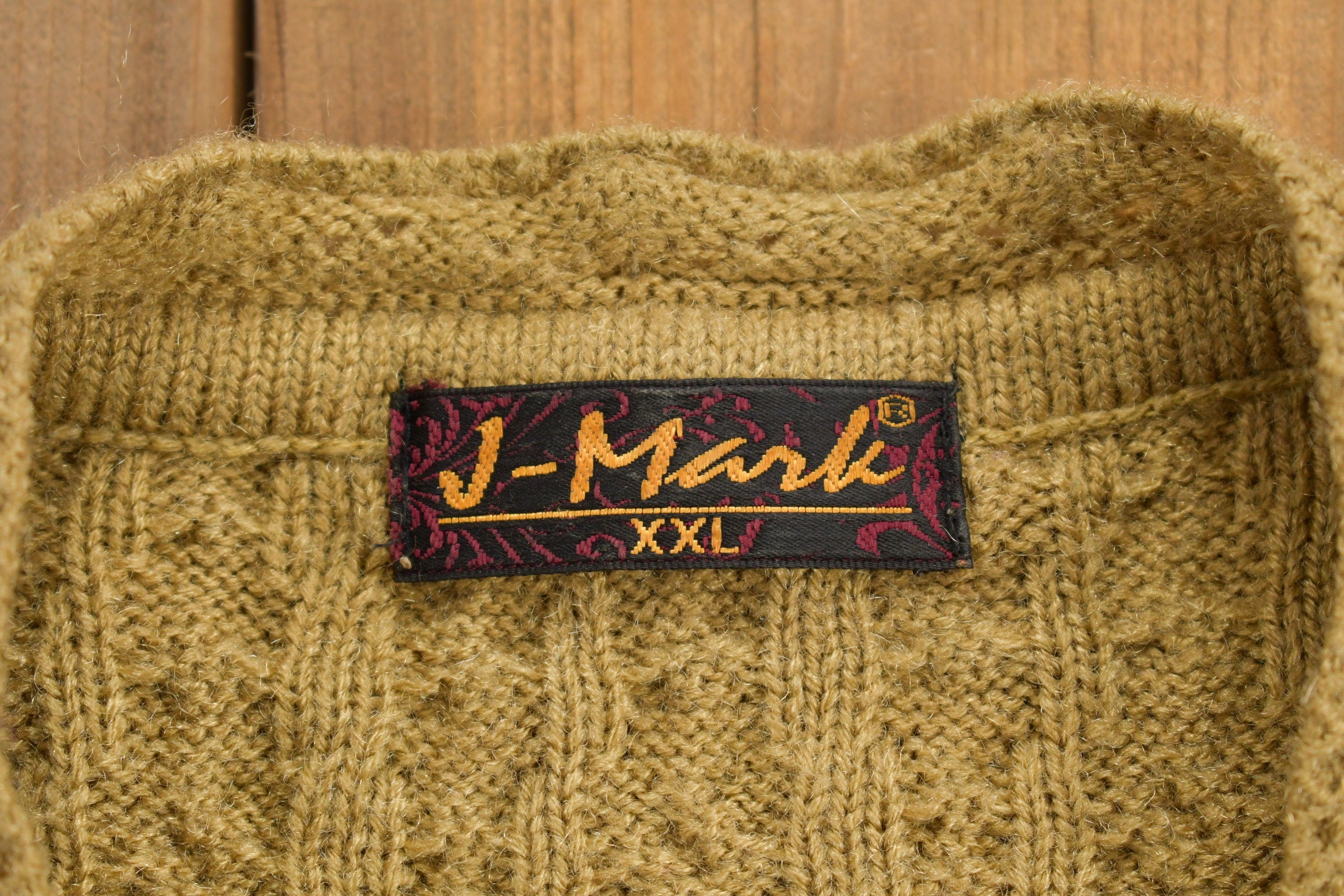 Vintage 1990s Cable knit Knitted Cardigan Sweater