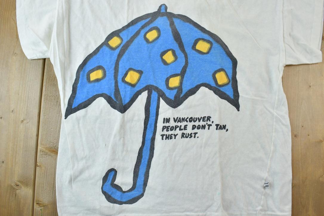 Vintage 1980s Vancouver Rust Umbrella Souvenir T-Shirt