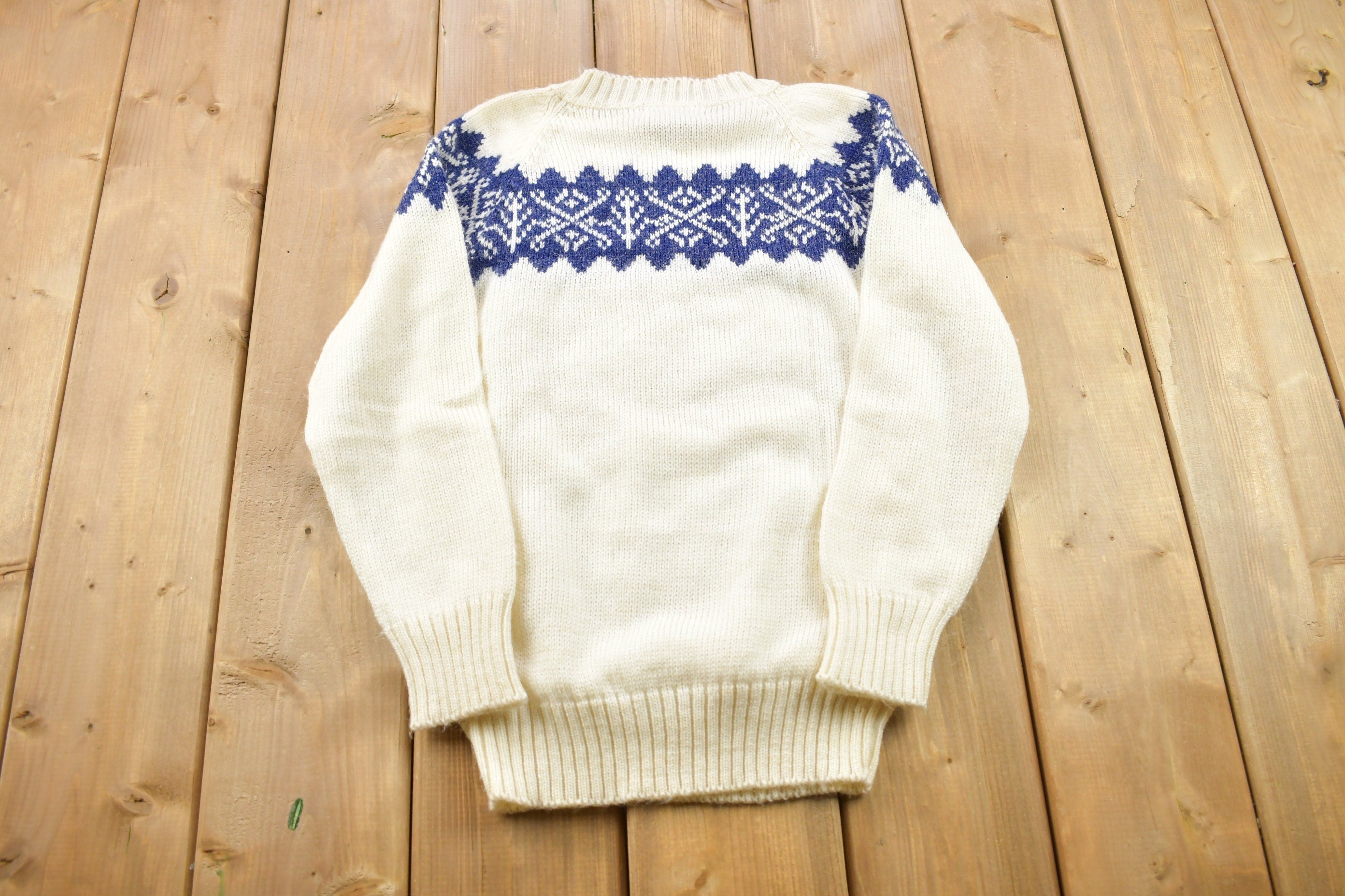 Vintage 1990s Knitted Winter Crewneck Sweater