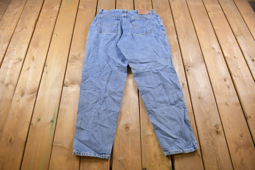 Vintage 1990s Levi's 550 Red Tab Jeans Size 32 x 30