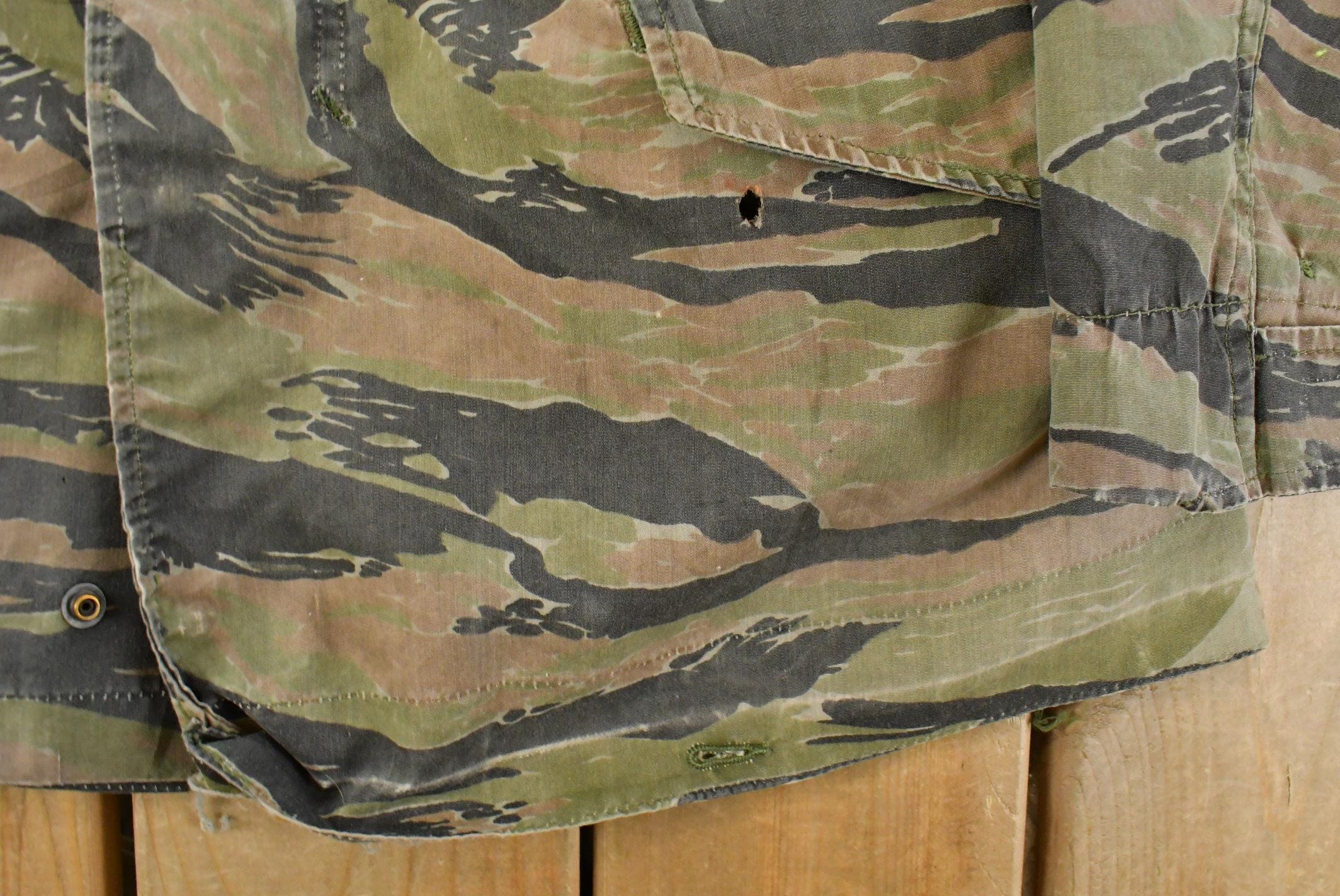 Vintage 1980s Tiger Camo Military Jacket Men's Small