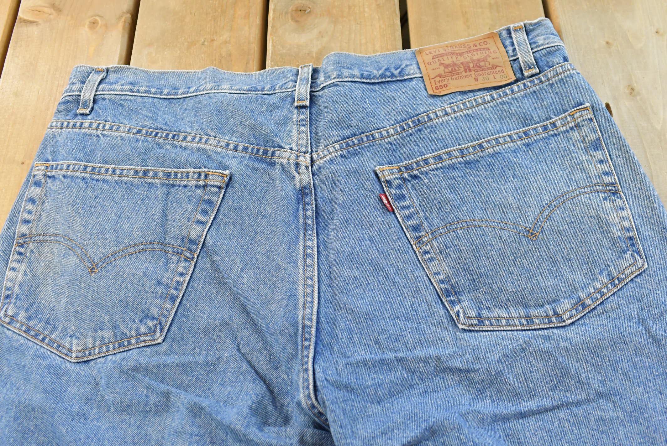 Vintage 1990s Levi's 550 Relaxed Fit Denim Blue Jean Shorts Men's 38 / 90s Jorts / Streetwear / Hypebeast / Street Style