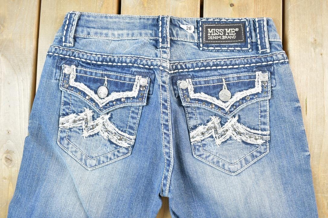 Vintage Y2K Miss Me Bedazzled Low Rise Jeans Size 26x31